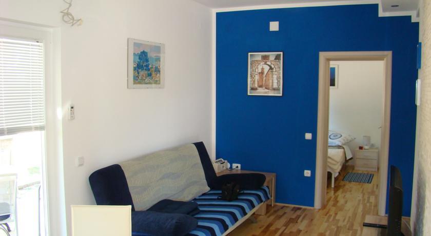 Apartments Pinus Pirovac Rum bild