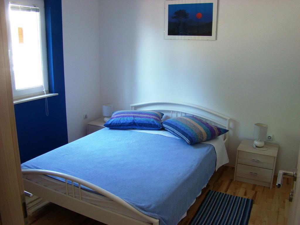 Apartments Pinus Pirovac Rum bild